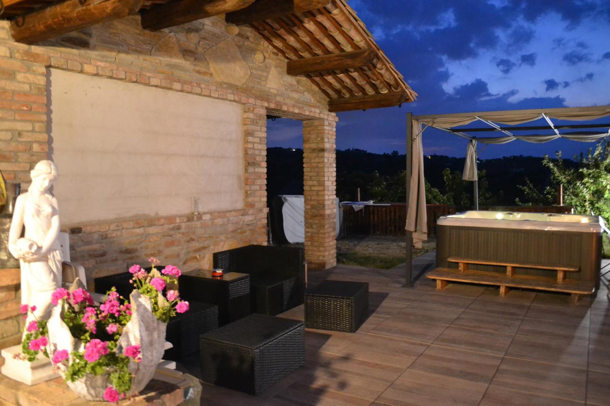 Agriturismo San Martino Castiglione Tinella Εξωτερικό φωτογραφία